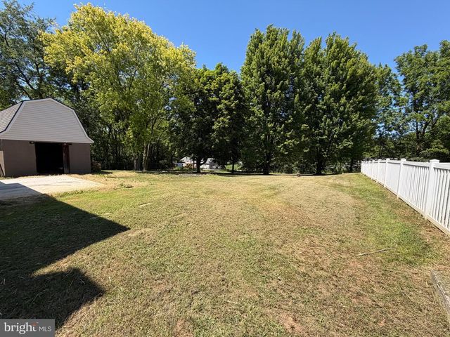 805 ANTRIM LANE, Greencastle, PA 17225