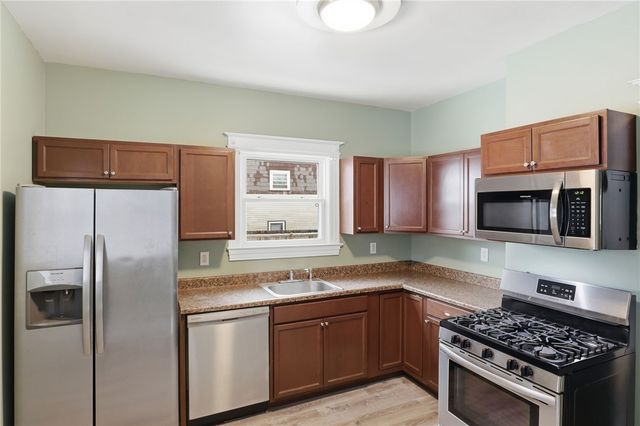 135 Albemarle Street, Rochester, NY 14613