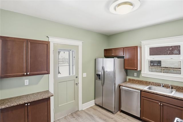 135 Albemarle Street, Rochester, NY 14613