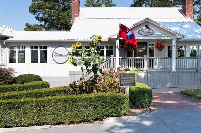 106 Laurel Brook Ln, Canton, GA 30115