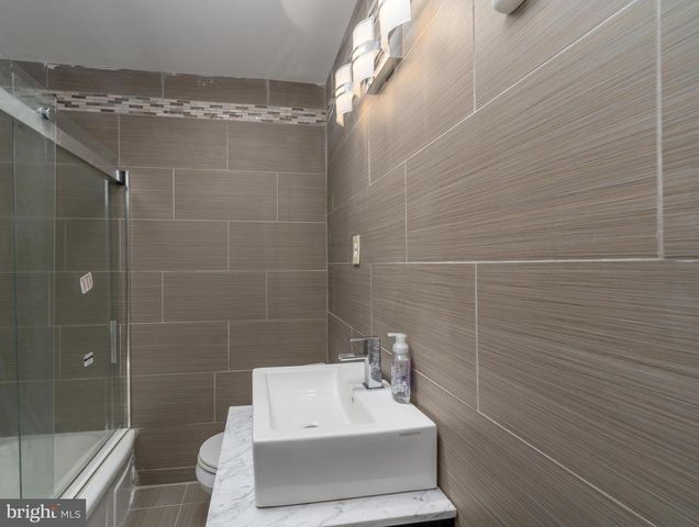 306 IMLA ST, Baltimore, MD 21224