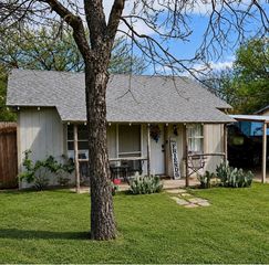 106 Gandy Street, Lipan, TX 76462