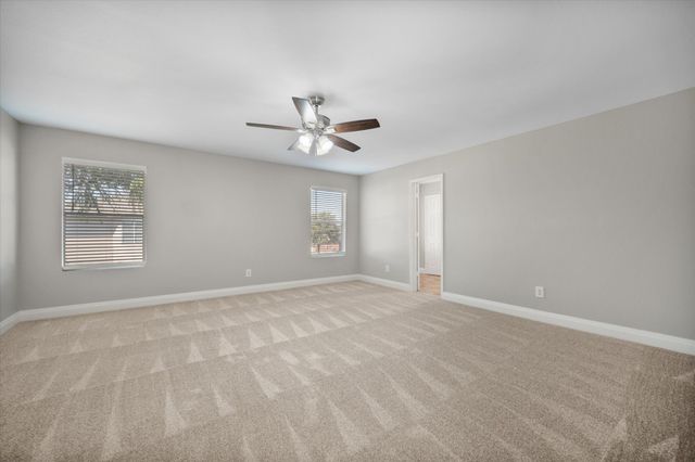 800 Green Heath Avenue, Fort Worth, TX 76120