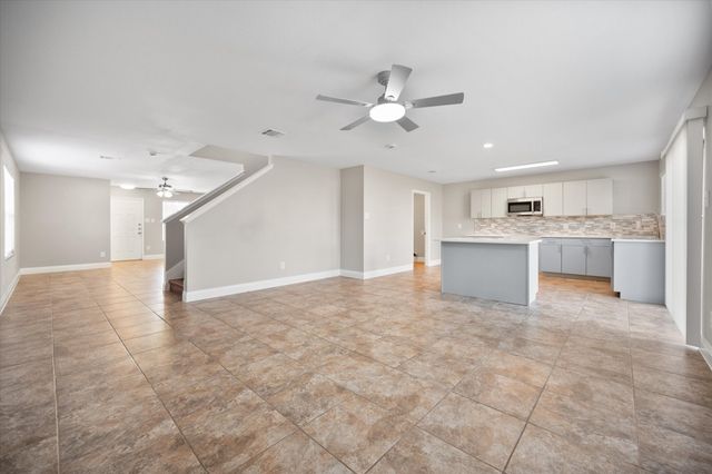 800 Green Heath Avenue, Fort Worth, TX 76120