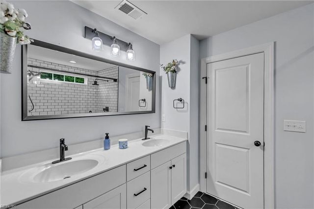 5548 Morris Neck RD, Virginia Beach, VA 23457
