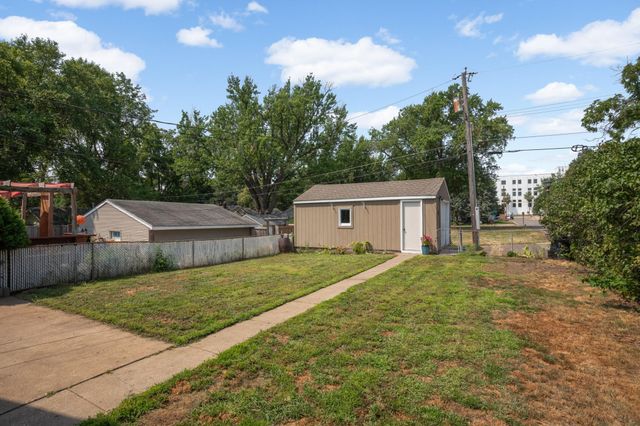 1385 Arona Street, Saint Paul, MN 55108