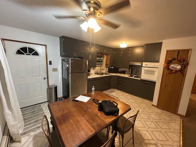 471 1st Avenue SW, Glenville, MN 56036