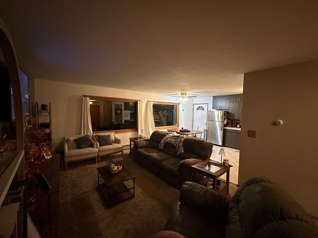 471 1st Avenue SW, Glenville, MN 56036