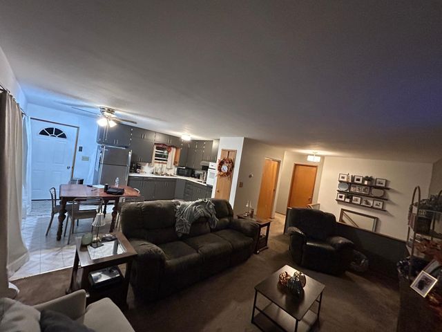 471 1st Avenue SW, Glenville, MN 56036