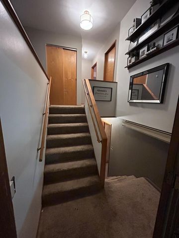 471 1st Avenue SW, Glenville, MN 56036