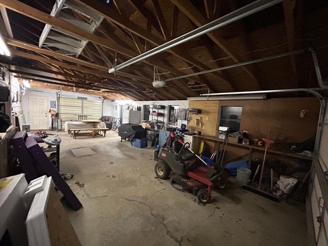 471 1st Avenue SW, Glenville, MN 56036