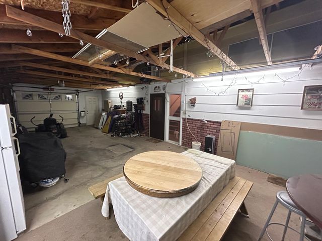 471 1st Avenue SW, Glenville, MN 56036