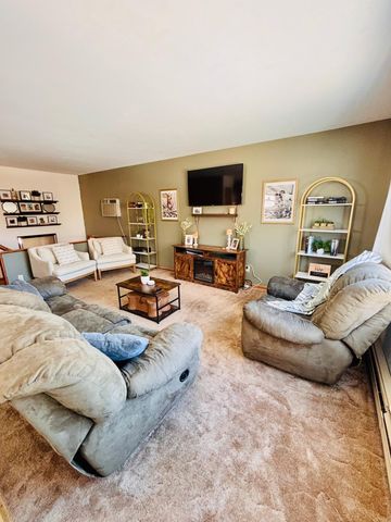 471 1st Avenue SW, Glenville, MN 56036