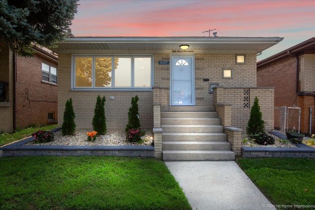 5317 S Hunt Avenue, Summit, IL 60501