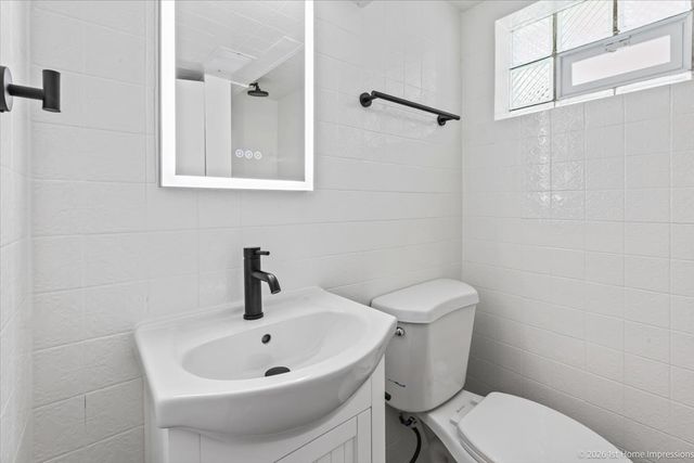 5317 S Hunt Avenue, Summit, IL 60501