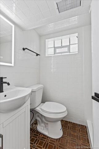 5317 S Hunt Avenue, Summit, IL 60501