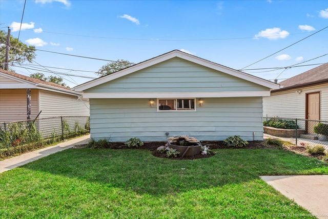 5317 S Hunt Avenue, Summit, IL 60501