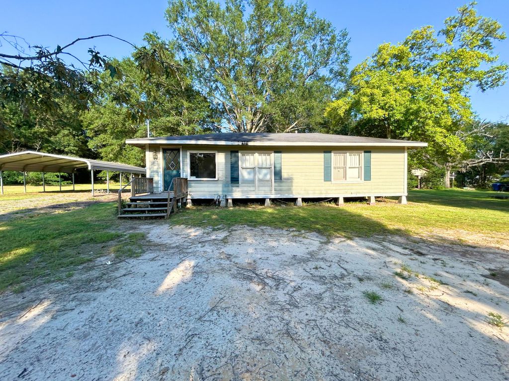 716 S Division St, Deridder, LA 70634