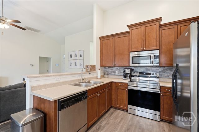 7 Bay Willow Court, Savannah, GA 31407