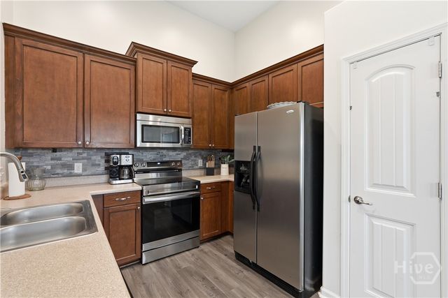 7 Bay Willow Court, Savannah, GA 31407