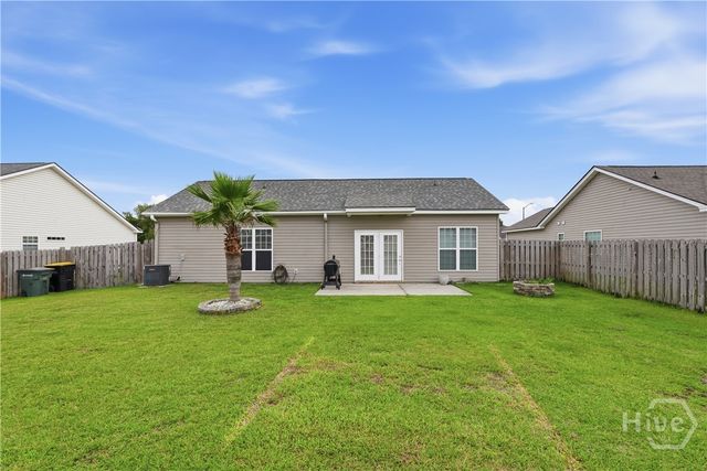 7 Bay Willow Court, Savannah, GA 31407