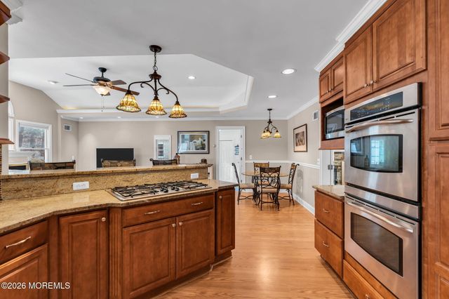 48 Newbury Road, Howell, NJ 07731