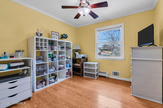 48 Newbury Road, Howell, NJ 07731