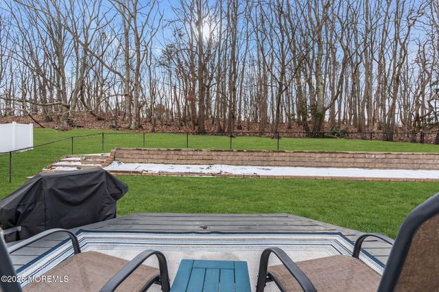 48 Newbury Road, Howell, NJ 07731