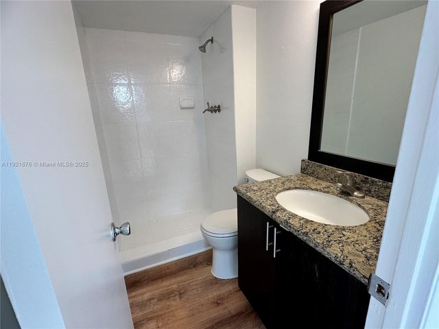 492 NW 165th St Rd C-215, Miami, FL 33169