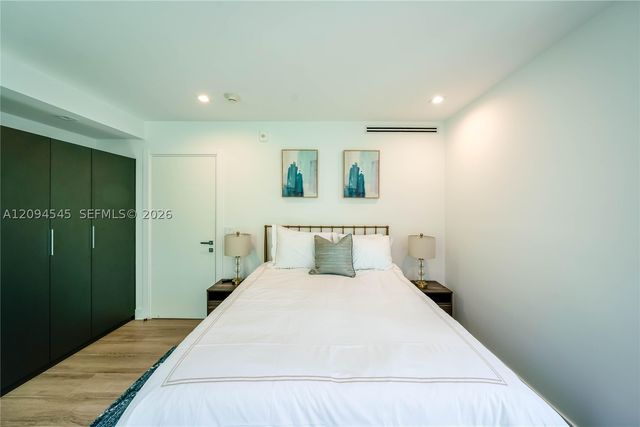 1930 Bay Dr 2, Miami Beach, FL 33141