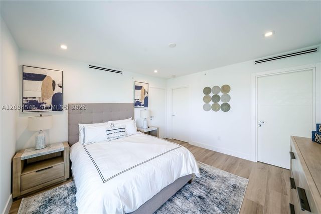 1930 Bay Dr 2, Miami Beach, FL 33141