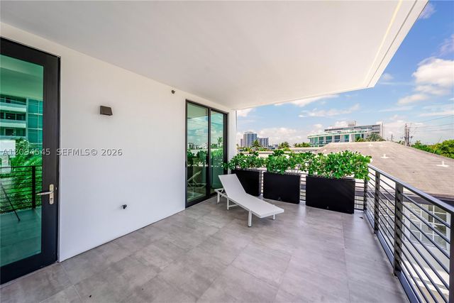 1930 Bay Dr 2, Miami Beach, FL 33141