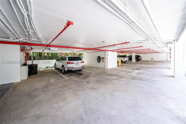 1930 Bay Dr 2, Miami Beach, FL 33141