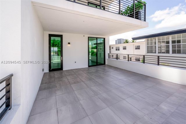 1930 Bay Dr 2, Miami Beach, FL 33141