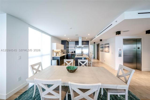1930 Bay Dr 2, Miami Beach, FL 33141