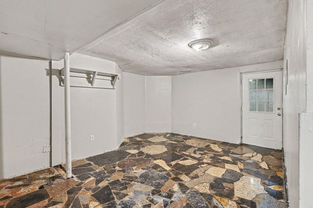 631 3 Mile Road Ne, City Of Grand Rapids, MI 49505