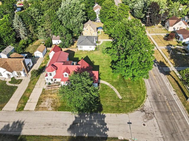 631 3 Mile Road Ne, City Of Grand Rapids, MI 49505