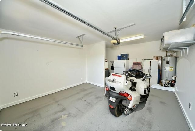 3880 S Calle Viva, Green Valley, AZ 85614