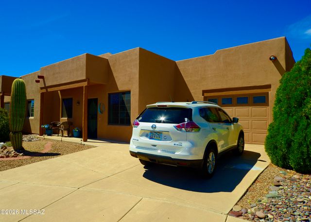 3880 S Calle Viva, Green Valley, AZ 85614