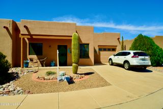 3880 S Calle Viva, Green Valley, AZ 85614