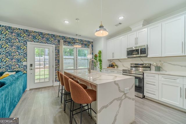 2921 Lee Road SW, Snellville, GA 30039