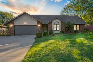 3250 North National Avenue, Springfield, MO 65803