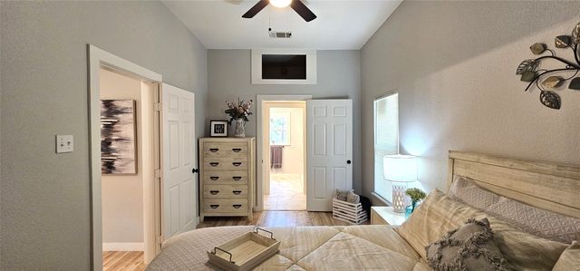 327 E Hull Street, Denison, TX 75021