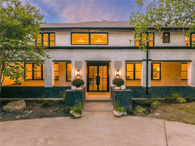 1701 NW Duncan Road, Blue Springs, MO 64015