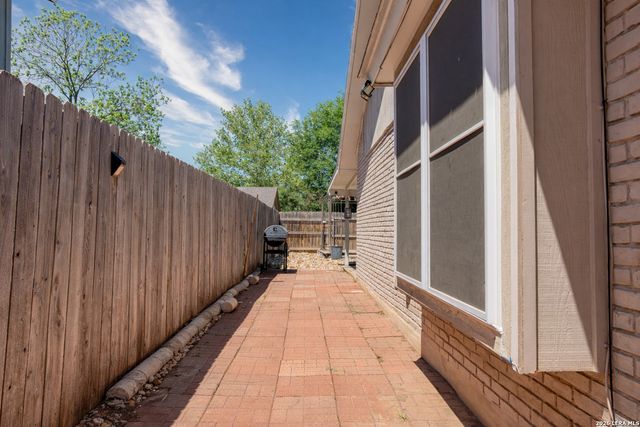 8823 Timber Park, San Antonio, TX 78250