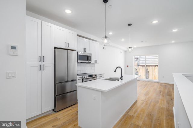 1729 FRANCIS ST, Philadelphia, PA 19130