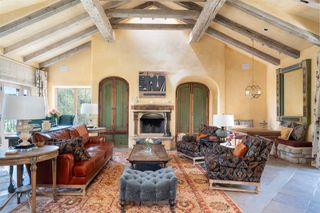 39 Yana Drive, Santa Fe, NM 87506