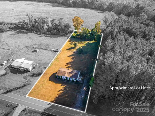 866 Marys Grove Road, Cherryville, NC 28021