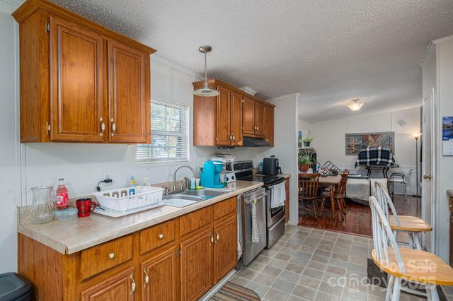 866 Marys Grove Road, Cherryville, NC 28021