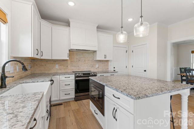 4791 Cooper Road, Clemmons, NC 27012